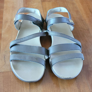 케이스위스 로렐 샌들 브라운 250