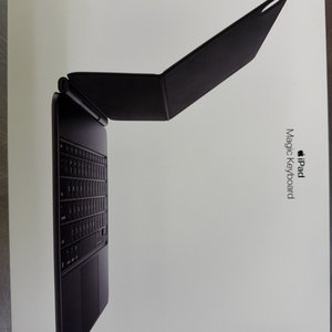 아이패드 프로 13 M4 매직키보드 정품 팝니다(M5호환가능)