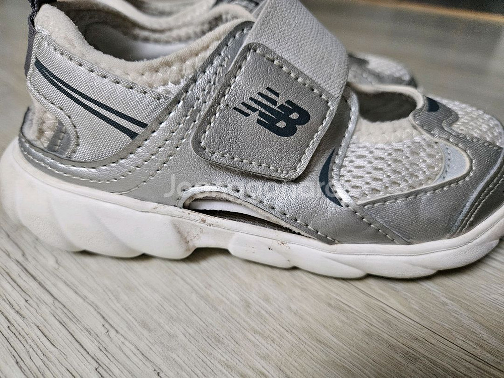 아기 샌들 뉴발란스 키즈 프리들 170사이즈--1