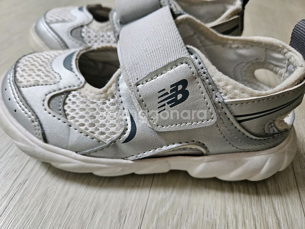 아기 샌들 뉴발란스 키즈 프리들 170사이즈--2