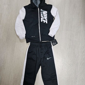 나이키 후드집업 상하복 세트 3T 100~110정도 (약기모) 택O, 새상품