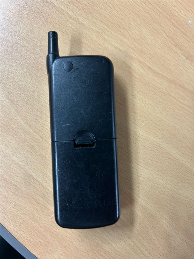 LG CION 019 PCS 빈티지 핸드폰--2