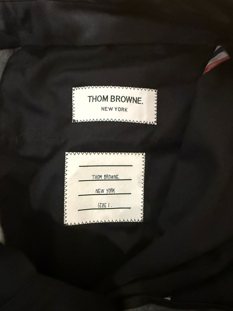 톰브라운 4바 그레이 정장 셋업 팝니다. 이미지