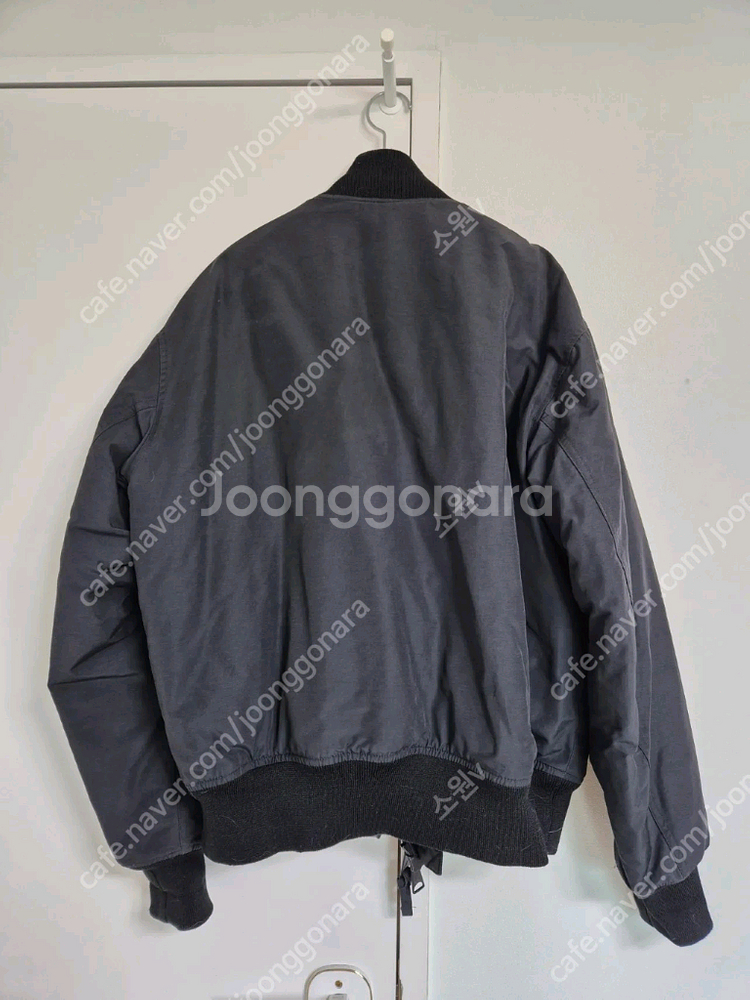 나이키 조던 봄버 점퍼 팝니다--3