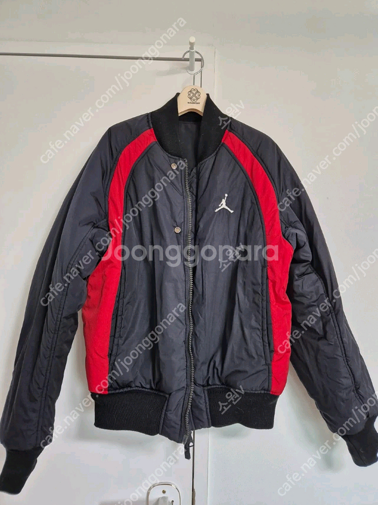 나이키 조던 봄버 점퍼 팝니다--5
