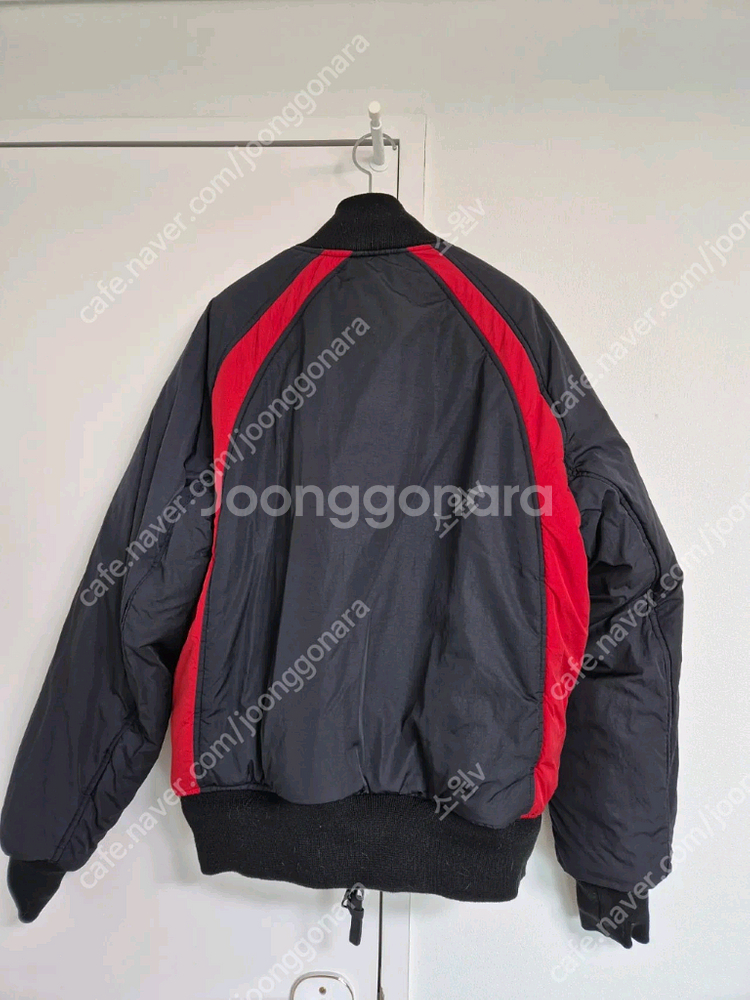 나이키 조던 봄버 점퍼 팝니다--7