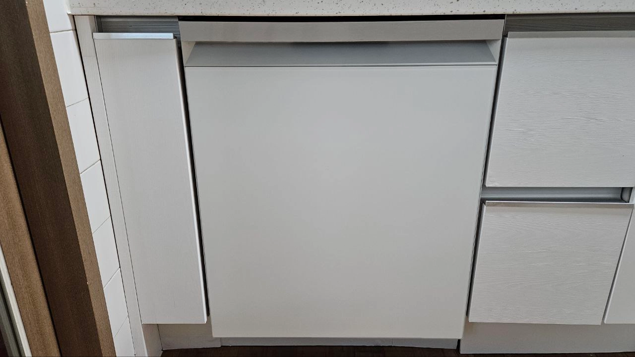(이사 급처) 삼성 비스포크 식기세척기 DW60BB837WAP 판매 이미지