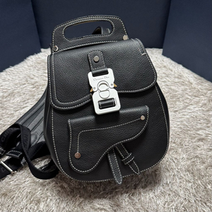 [ OS ] 디올 CD 로고 갤럽 그레인 미니 백팩 블랙