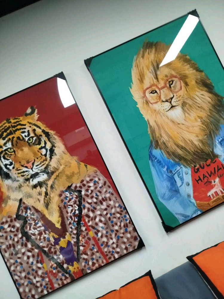 구찌 호랑이그림 사자그림 유화그림 구찌신발 대형 그림액자 그림 액자 팝아트 인테리어소품 명품그림 명품액자 동물그림 이미지
