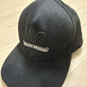크롬하츠 볼캡 판매합니다