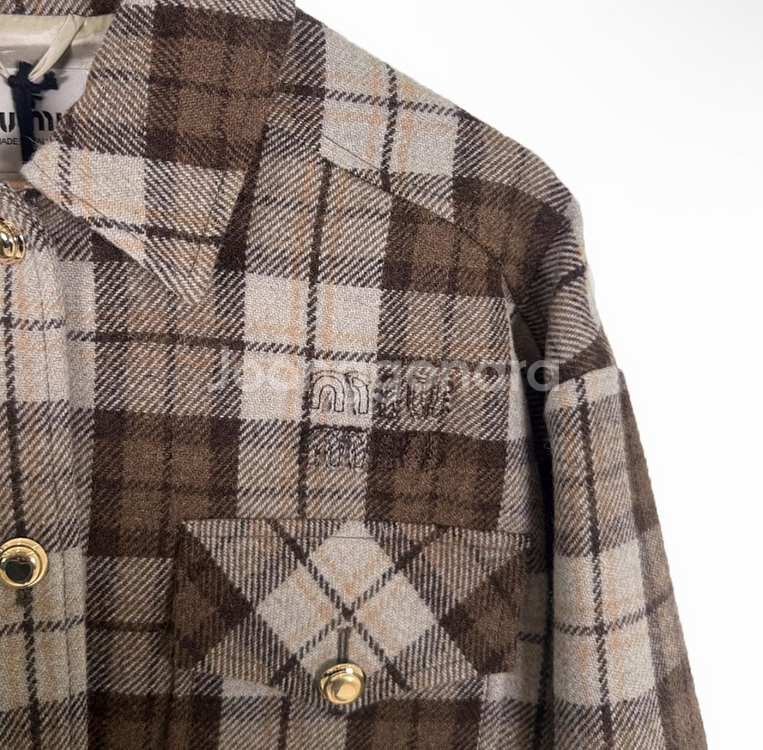 [40] 미우미우 여성 로고 체크 크롭 블루종 자켓 코코아 브라운--6