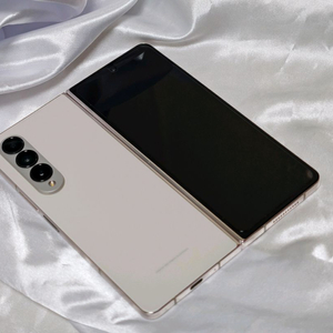 갤럭시 폴드4 512gb 팝니다.