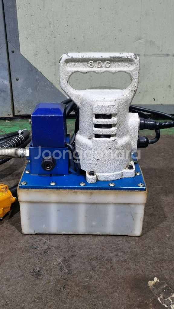 휴대용 펀칭기--4