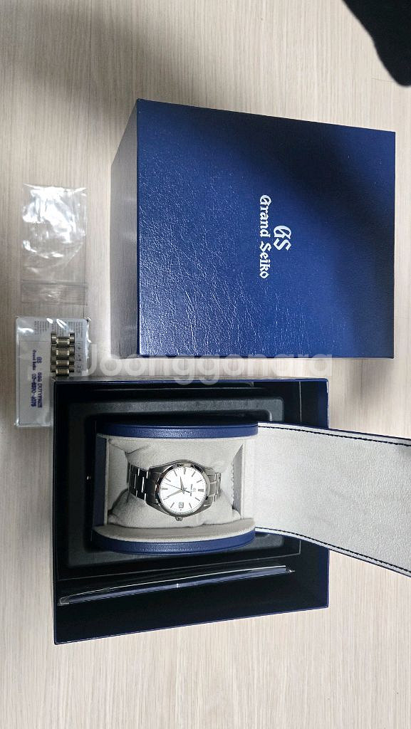 (급매 최종인하)그랜드세이코 쿼츠 눈송이 SBGX355--0