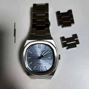 로만손, 오디에 옥타고논 데이트 스카이다이얼 실버 메탈시계 38mm