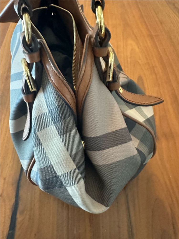 체크 패턴 숄더백--1