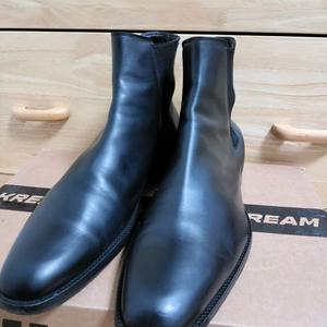 생로랑 30 첼시부츠 43