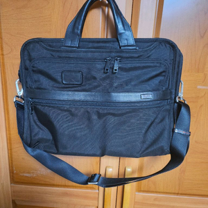 투미서류가방 정품입니다