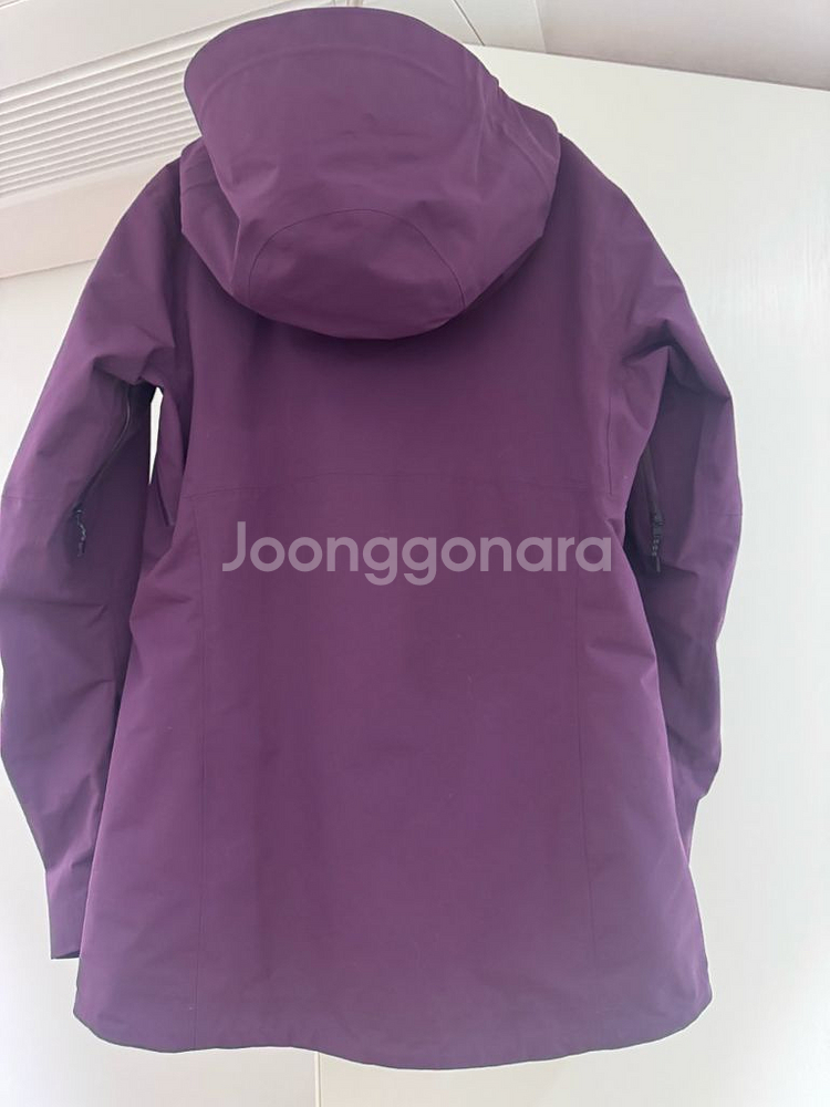 버튼 ak 고어텍스 여성자켓 팝니다--1