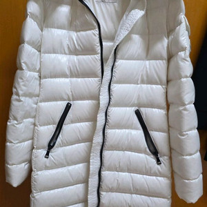 정품 몽클레에 모카 화이트 0사이즈