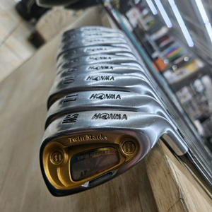 혼마4스타 금장 한정판 아이언 세트
