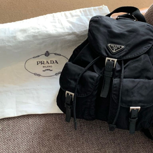 프라다 백팩 스몰