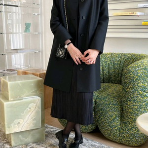 라밤바룸 울실크 하프코트 블랙 2사이즈 새제품