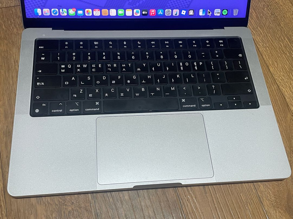 맥북프로 M3 14인치 8 / 512 이미지