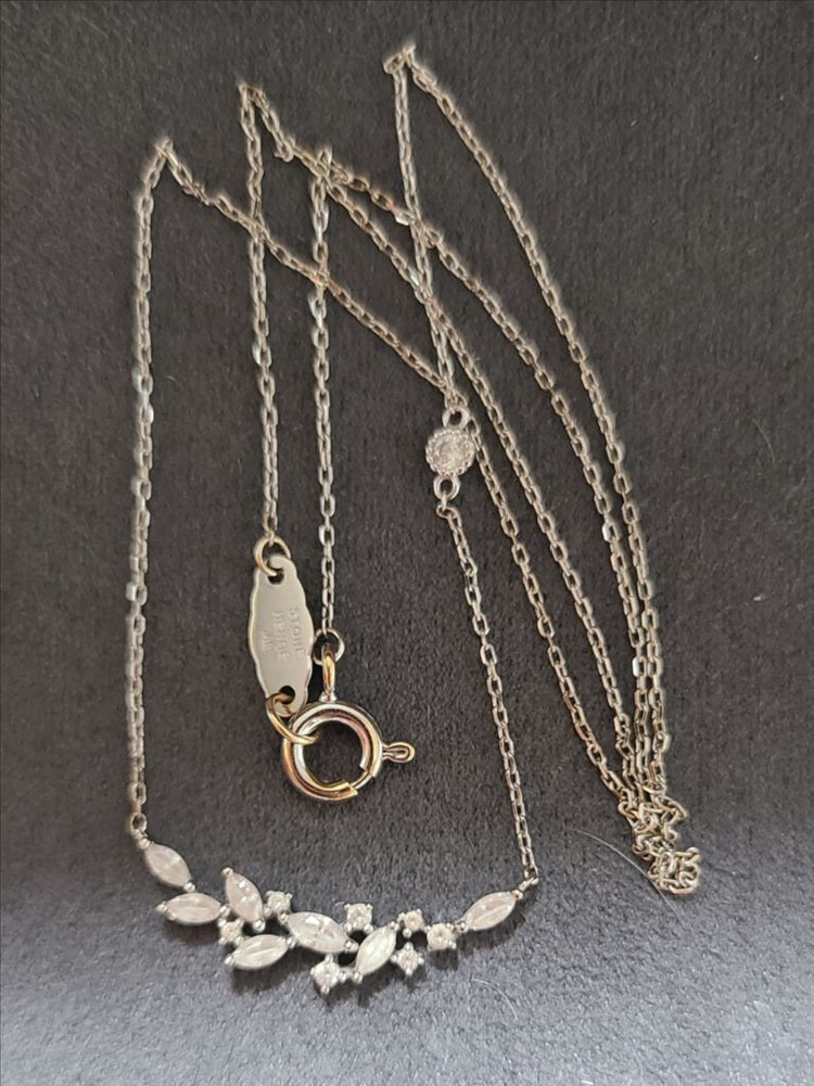 스톤헨지 14k 화이트골드 나뭇잎 목걸이--2