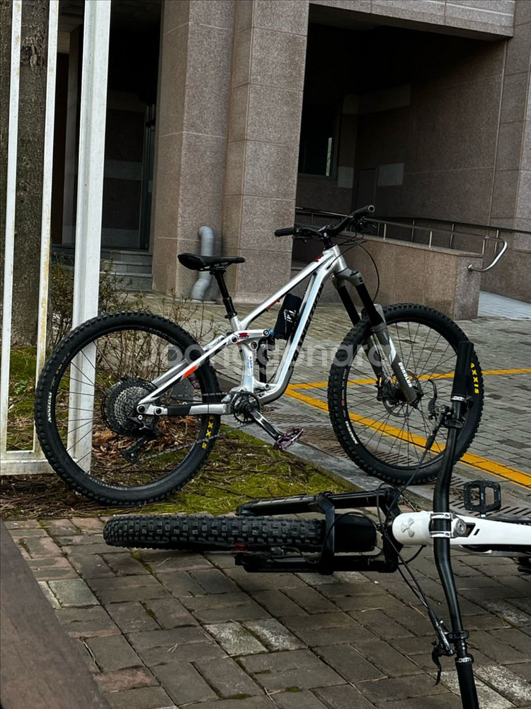 트랜지션 패트롤 풀샥 싸게 급처 합니다--2