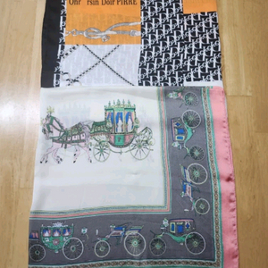 디올 오블리크 패턴 에르 실크 스카프