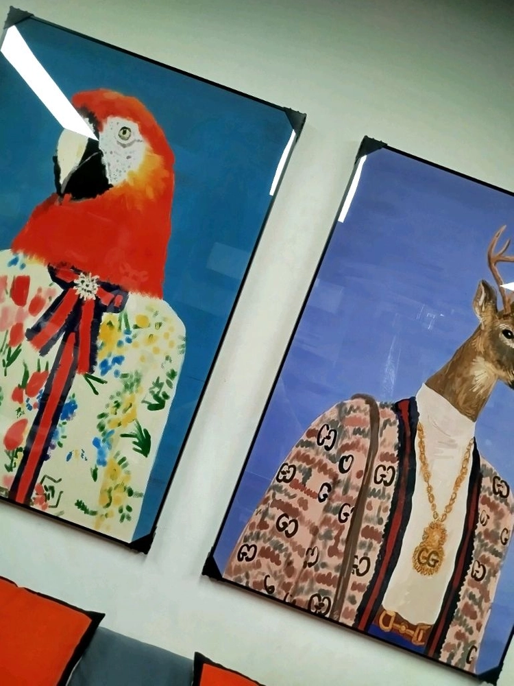 동물그림 새그림 앵무새그림 구찌 그림액자 그림 액자 팝아트 명품그림 명품액자 럭셔리 인테리어소품 인테리어 거실 꽃 이미지