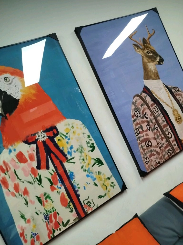 동물그림 새그림 앵무새그림 구찌 그림액자 그림 액자 팝아트 명품그림 명품액자 럭셔리 인테리어소품 인테리어 거실 꽃 이미지