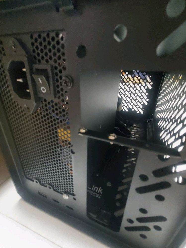 오큐링크 eGPU 팝니다.--1