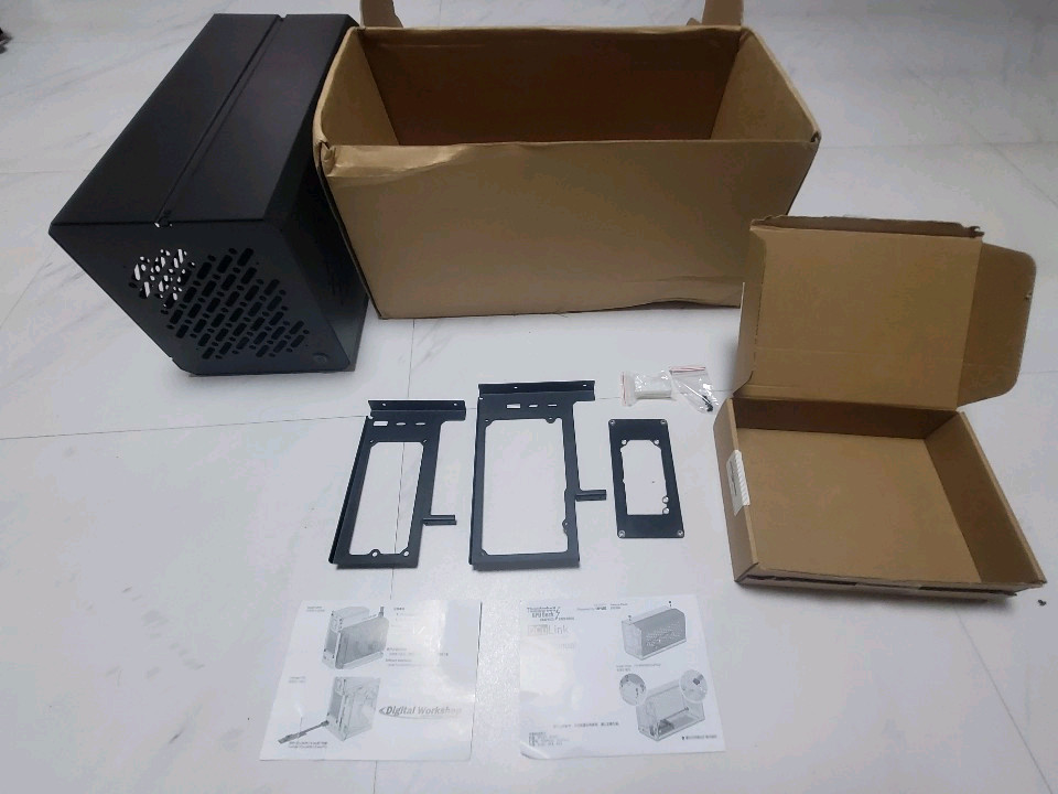 오큐링크 eGPU 팝니다.--2