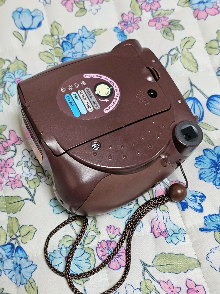 후지필름 즉석카메라 인스탁스 폴라로이드 미니7s 초코 이미지