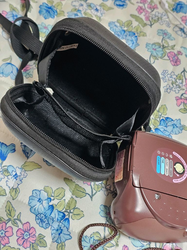 후지필름 즉석카메라 인스탁스 폴라로이드 미니7s 초코 이미지