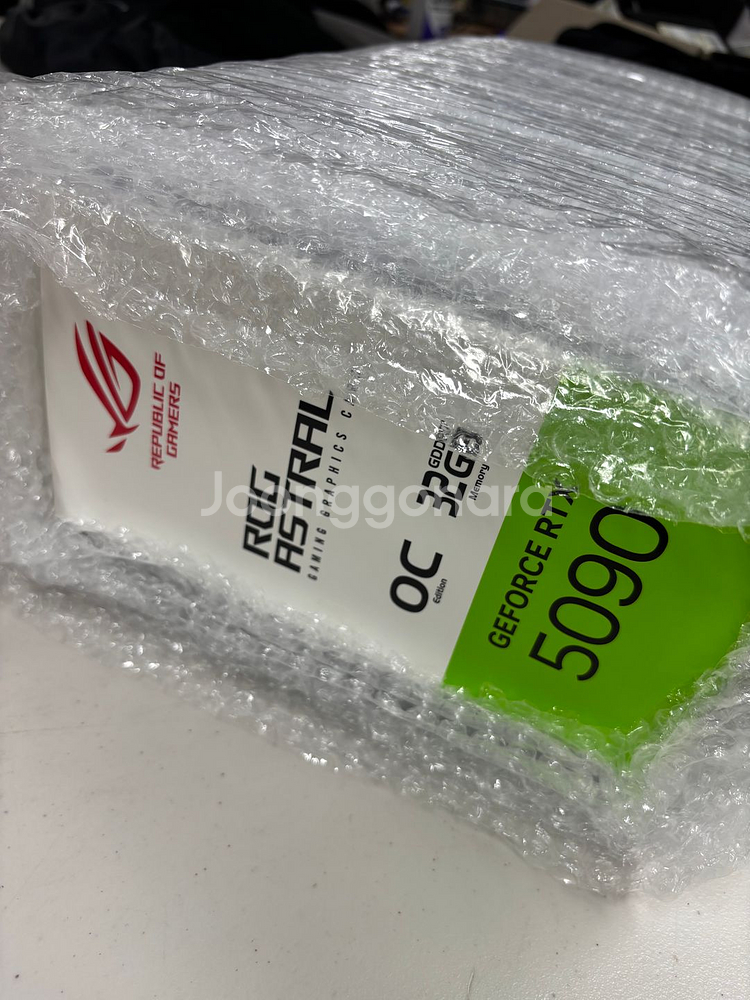 미개봉) ASUS RTX 5090 아스트랄 (화이트)--1