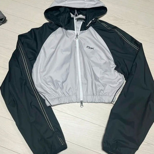 김코디 재미삼아 리폼 크롭 빈티지 커스텀 바막 리복 후드 바람막이 집업 그레이