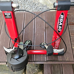 미노우라 연습기와 10단 시마노xt 혹은 xtr 오른쪽 쉬프트 혹은 좌우 쉬프트셋 과 교환원해봅니다