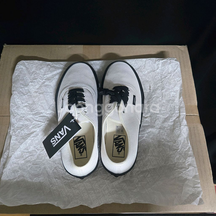 반스 스웨이드 어센틱(245사이즈)--2