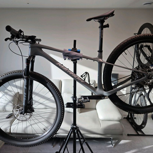 24 메리다 빅나인 xt 카본 M사이즈 판매.