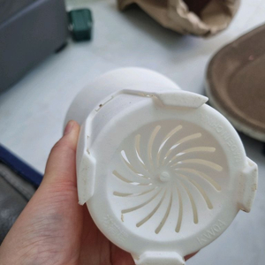 흰색 슬릿화분 24개 + 받침(원하는만큼드림)