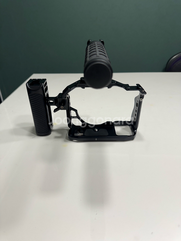 sony a7s3 스몰리그 케이지 팝니다.(3종 세트)--2