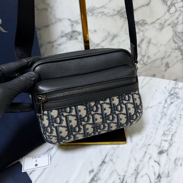 디올 오블리크 라이더 2.0 미니 크로스백 메신저백--1