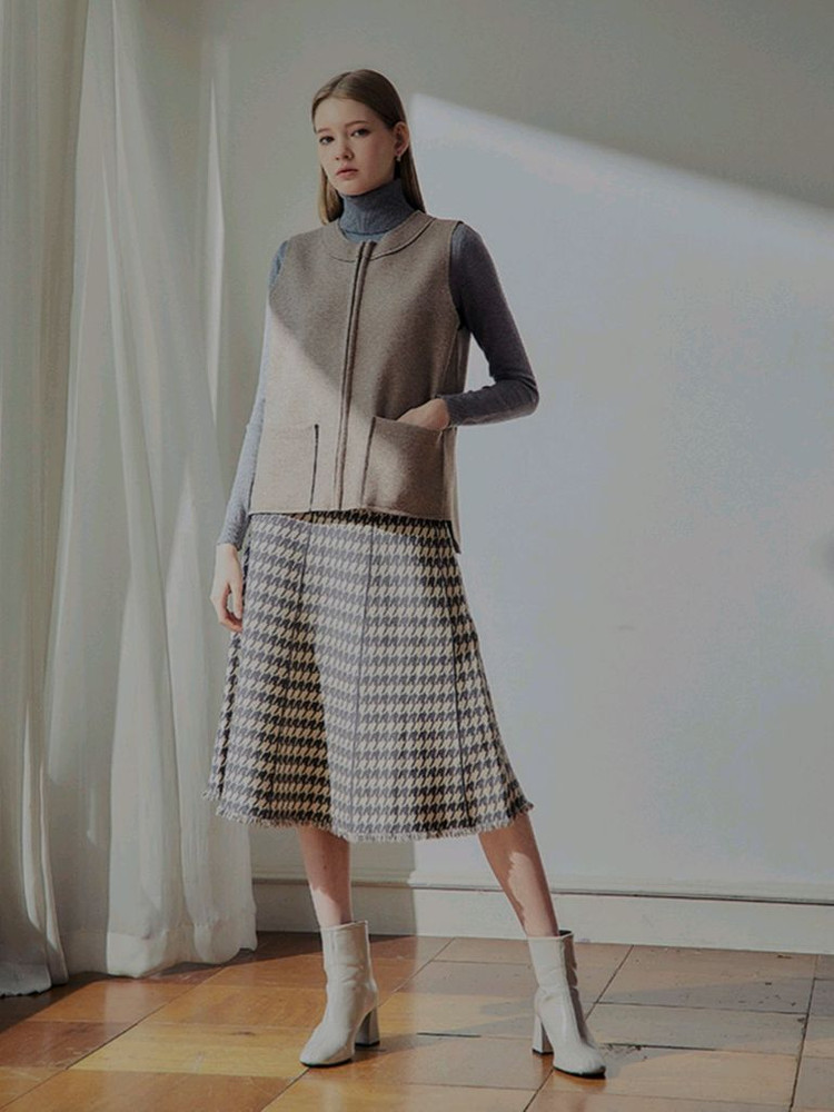 (새제품) 신원 ISABEY 여성 모혼방 트임 언발 브라운 집업 베스트--1