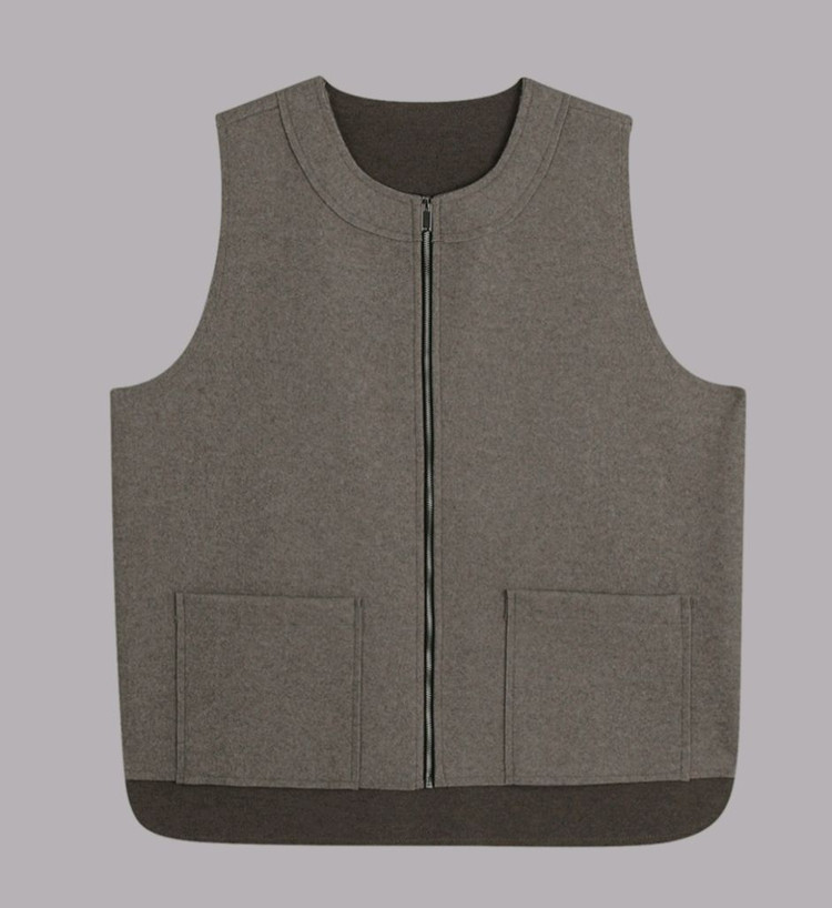 (새제품) 신원 ISABEY 여성 모혼방 트임 언발 브라운 집업 베스트--2