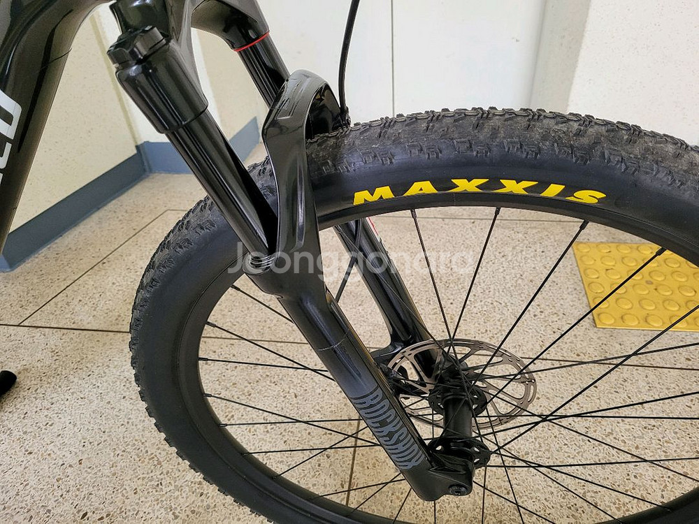 스페셜라이즈드 에픽 하드테일 베이스 xl--5