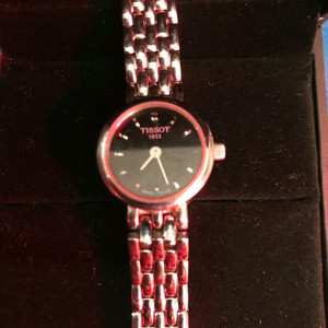 티쏘 러블리 라운드(19.5mm 쿼츠)