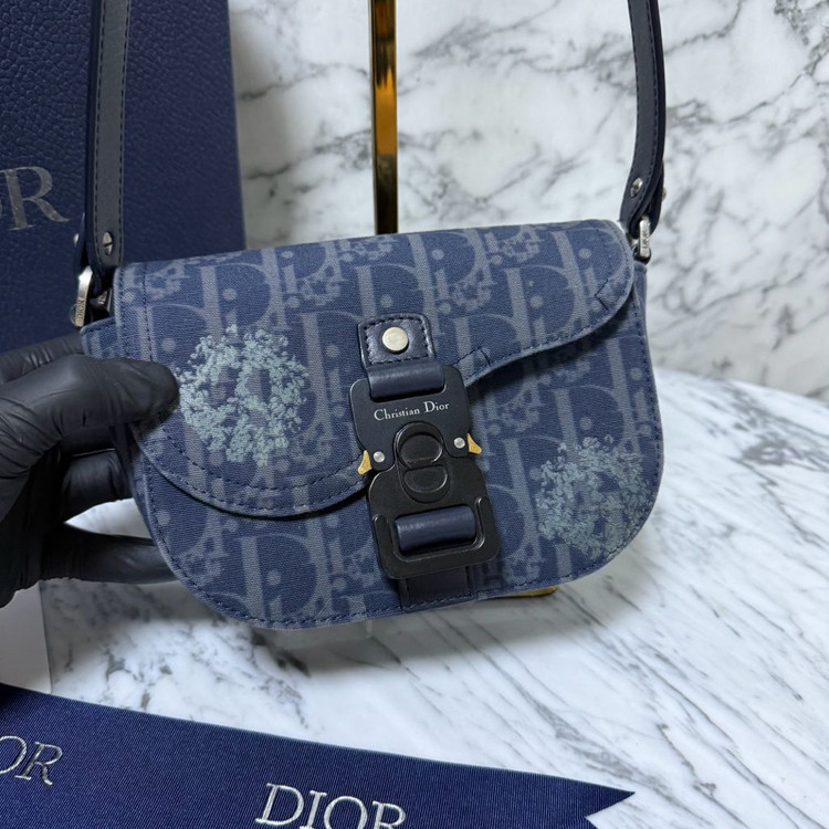 디올x데님 티어스 오블리크 새들 미니 플랩 크로스백 메신저백--1